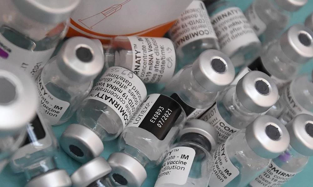 Βέλγιο: Σε άνω των 40 ετών το εμβόλιο της AstraZeneca – Χωρίς περιορισμούς της J&J